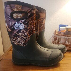 WFS Burly Camo Insulated Neoprene & Rubber Boots | Big Boys Size 6